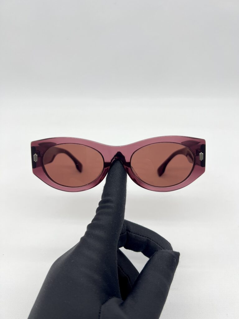 Fendi Sunglasses FE40125F Bordeaux