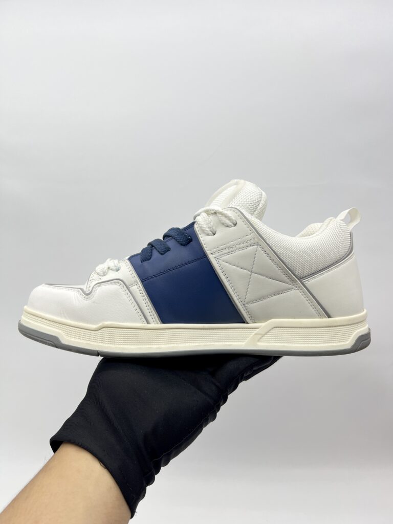 Valentino V Logo Open Skate White Blue