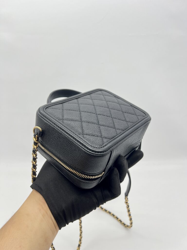 Chanel Vanity Case Top Handle Caviar Black GHW