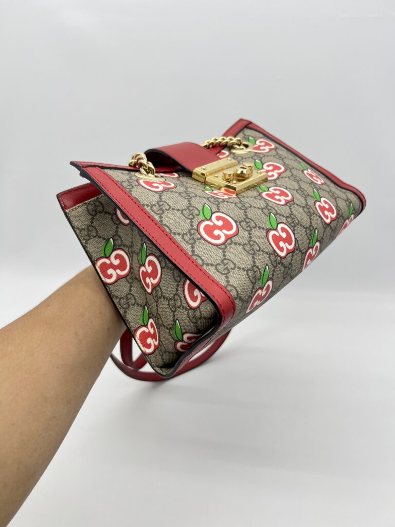 Gucci Padlock Shoulder Chain GG Supreme Apples Red GHW