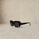 Loewe Sunglasses LW40158F Black
