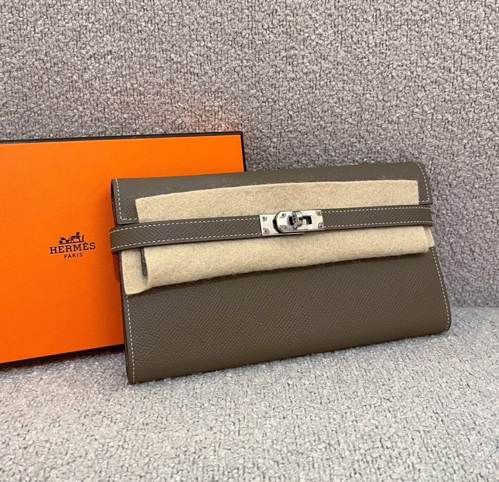 Hermes Kelly Wallet Etoupe Epsom PHW