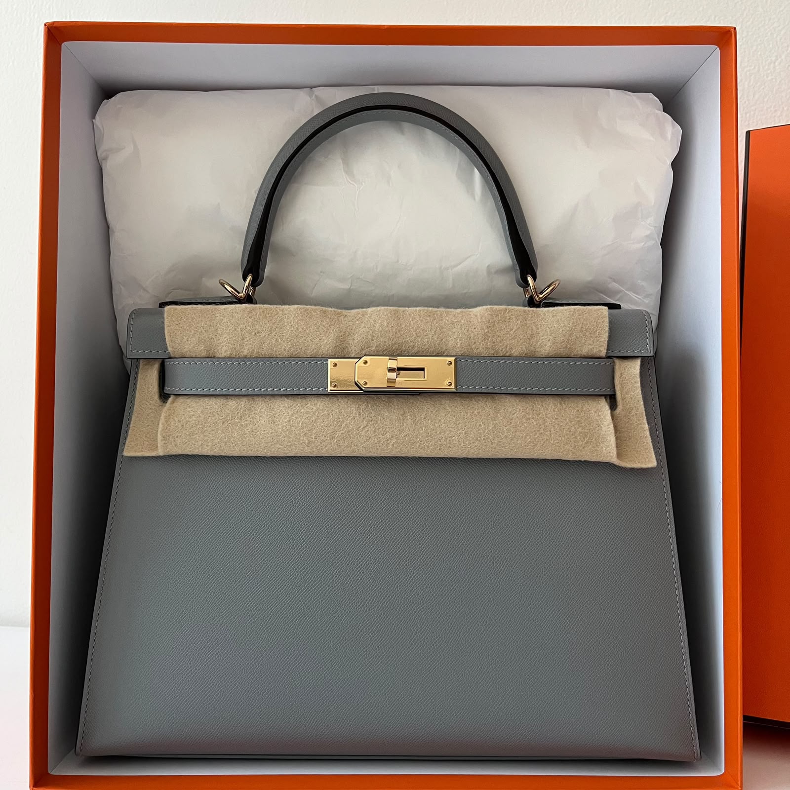 Hermes Kelly 28 Gris Pantin Madame Sellier Permabrass