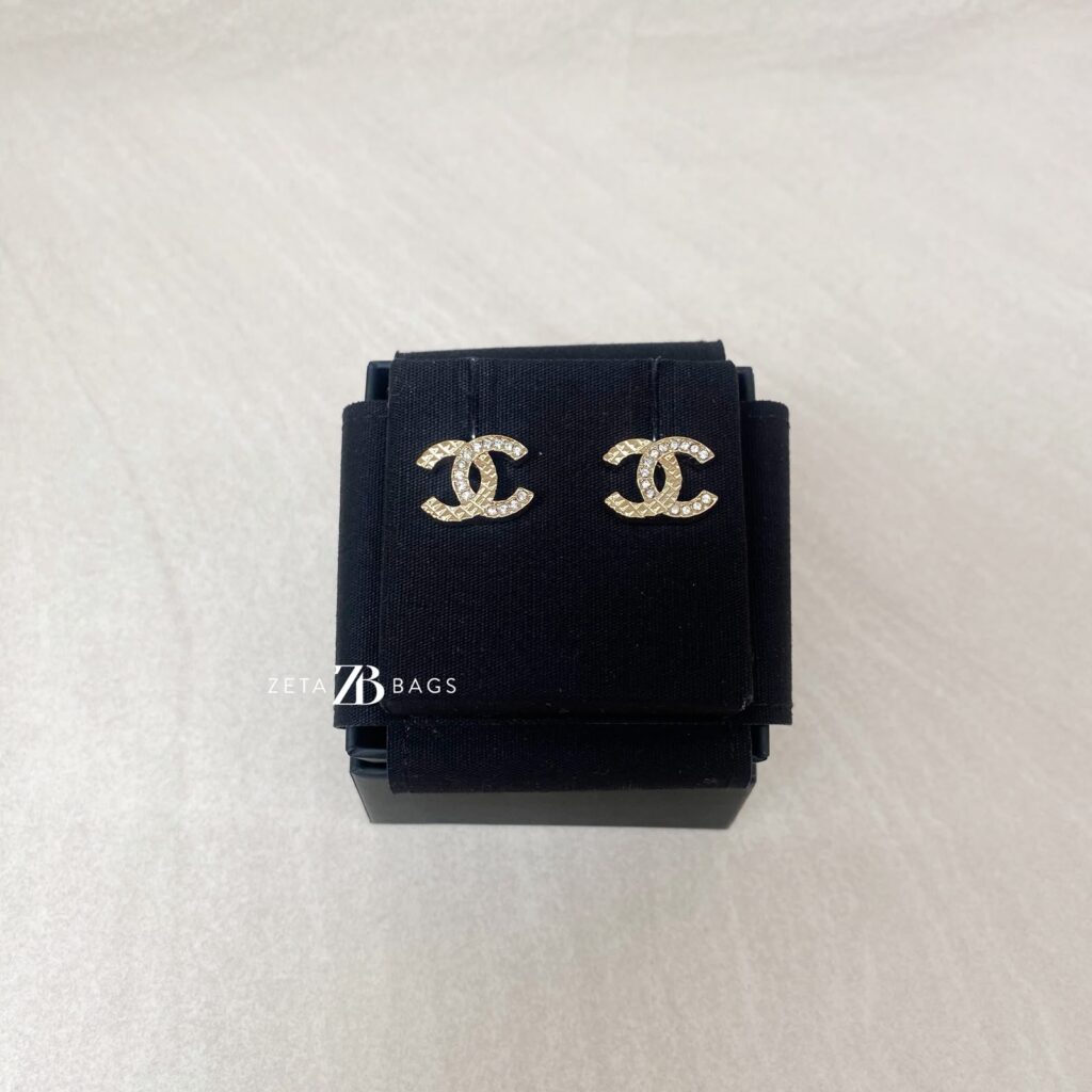 Chanel CC Crystal Earings Light Gold
