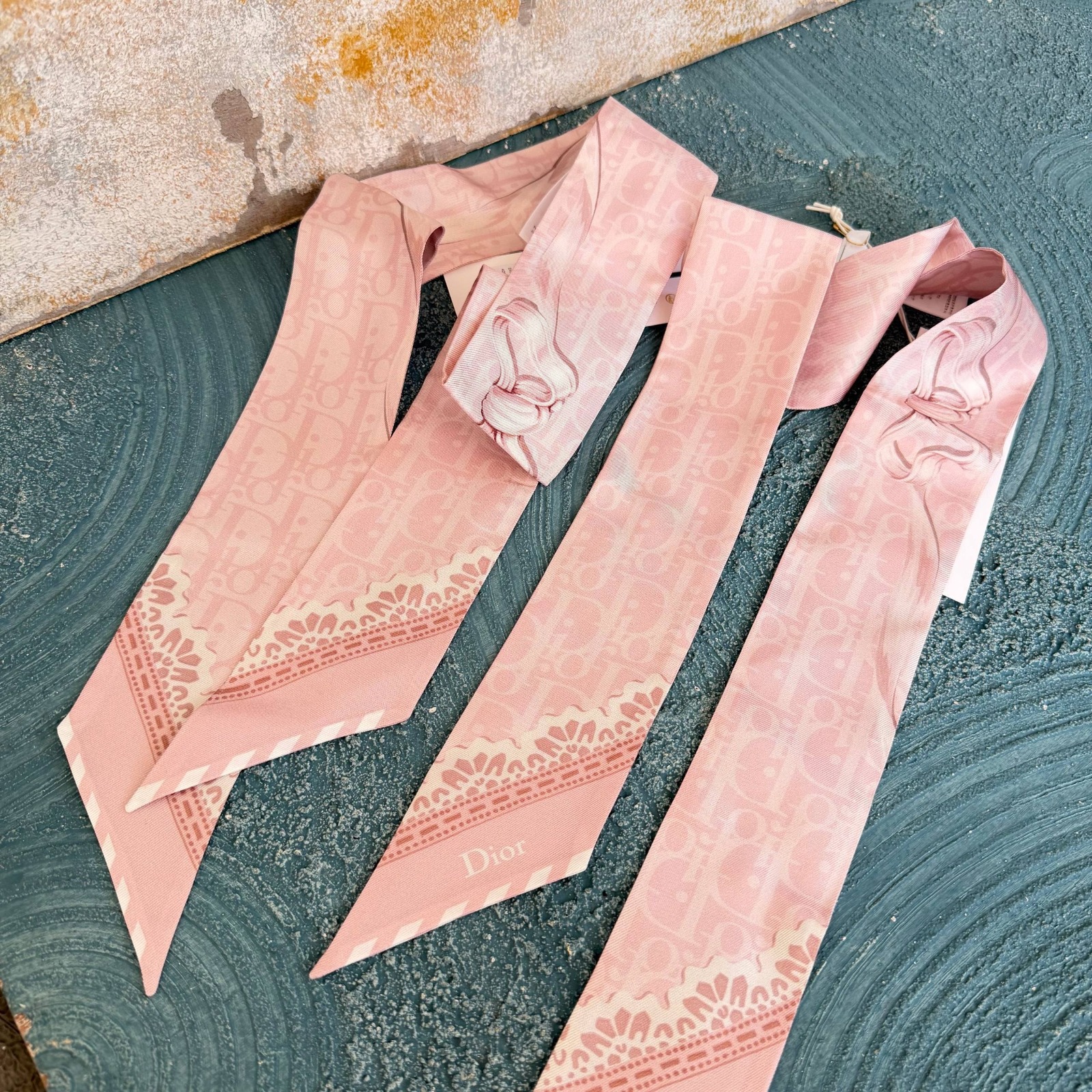 Dior Single Twilly Medallion Pink Reversible