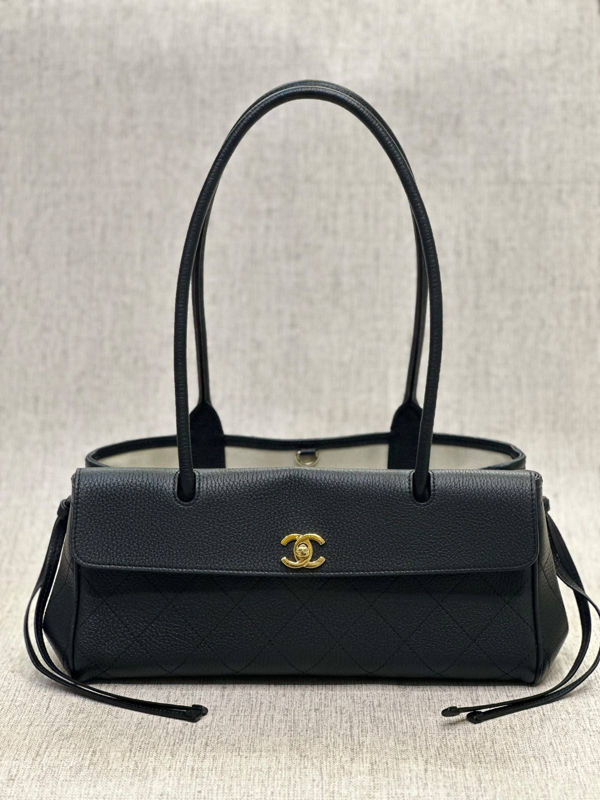 Chanel East West Tote Bag Grained Black GHW