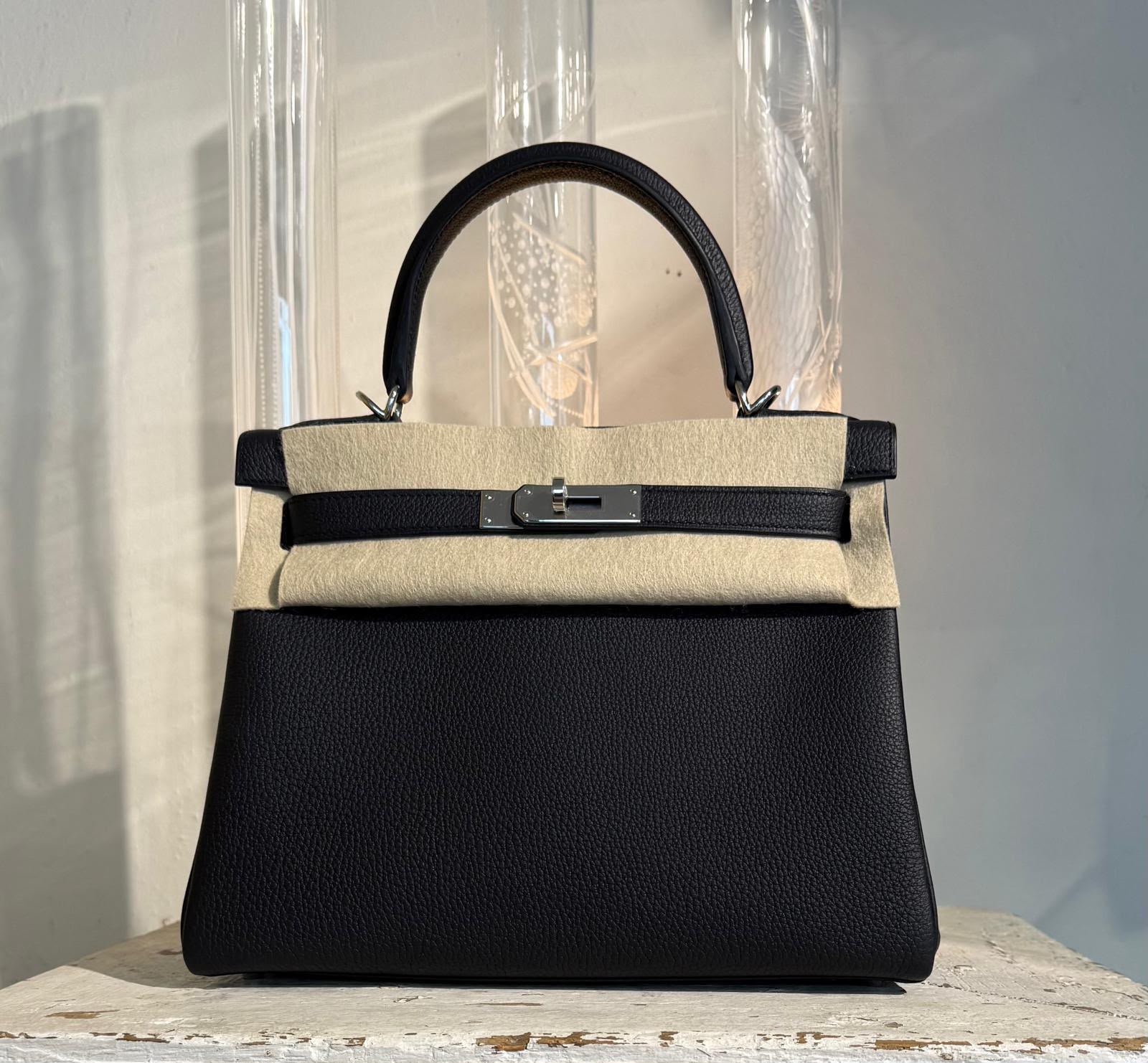 Hermes Kelly 28 Black Togo PHW