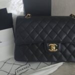 Chanel Classic Flapbag Medium Black Caviar GHW