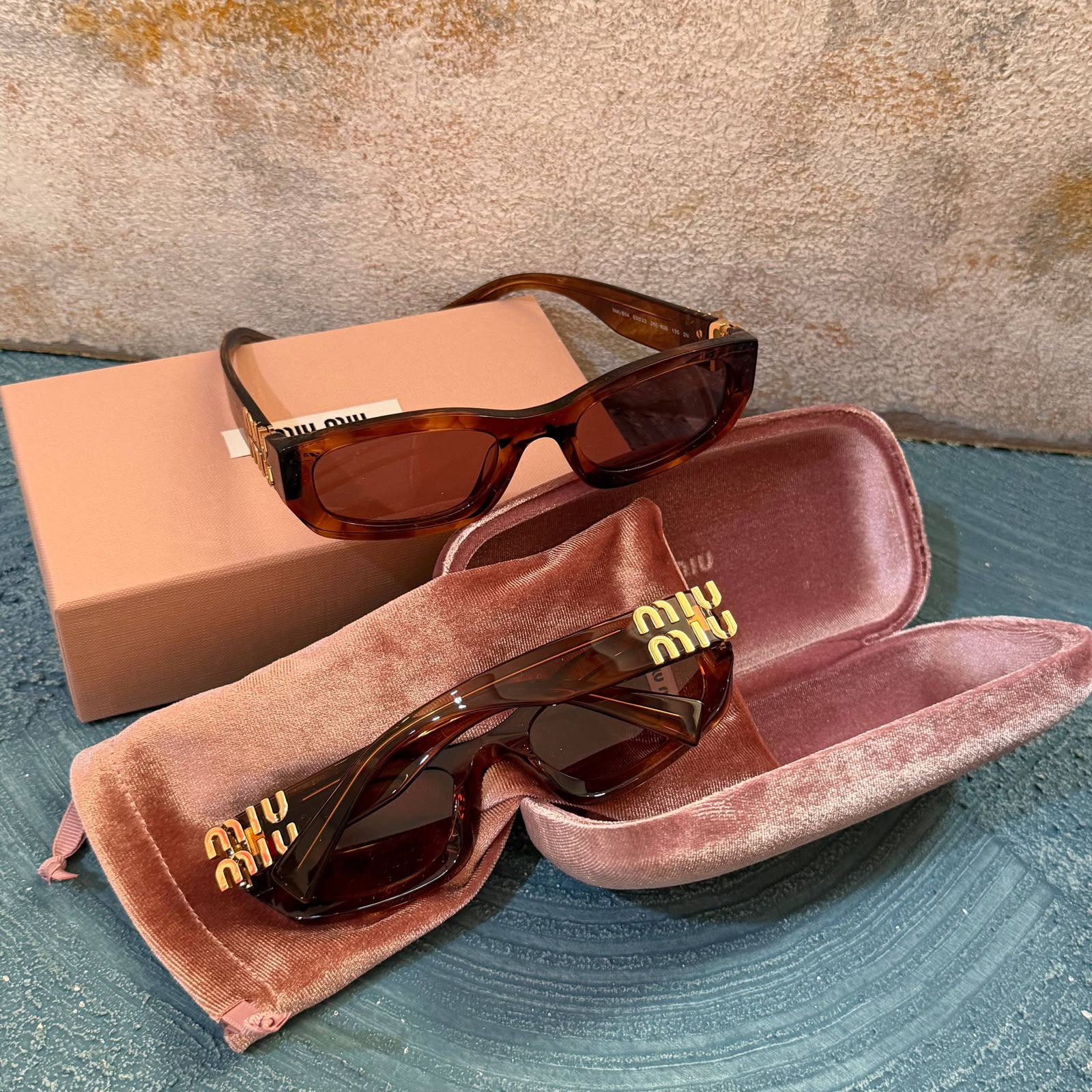 Miu Miu Squre Sunglasses Stripped Tobbaco – Dark Violet