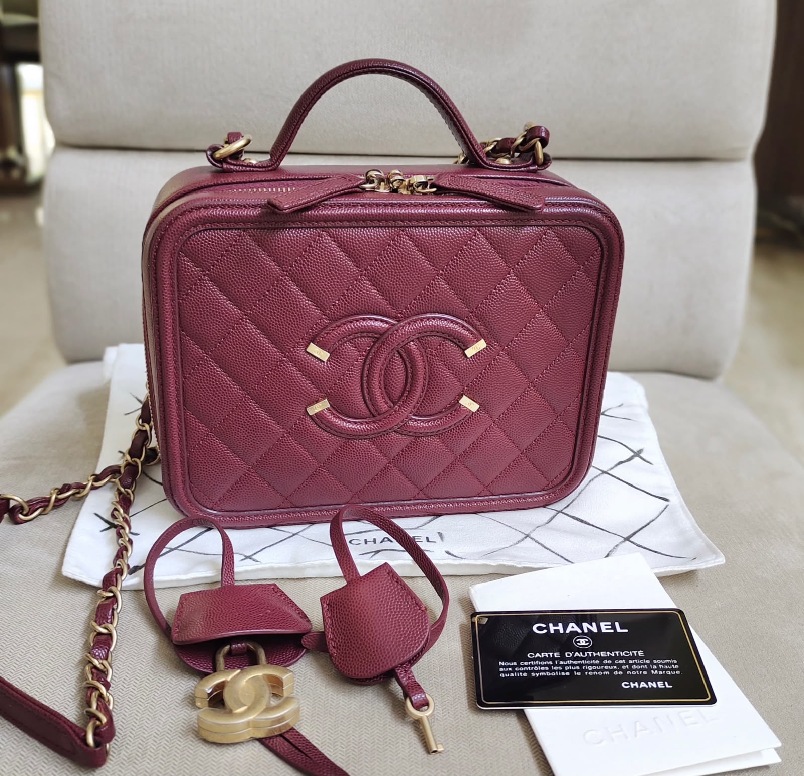 Chanel Vanity Medium 21cm Burgundy Caviar GHW