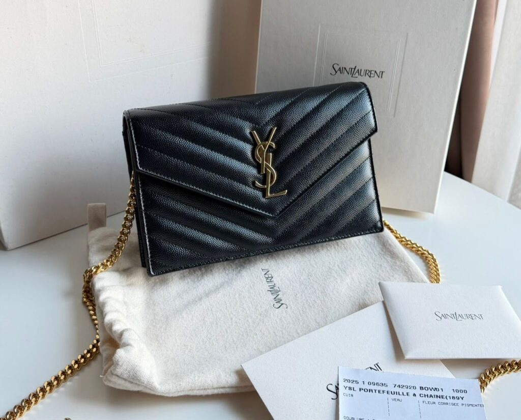 Saint Laurent WOC 19 Black GHW