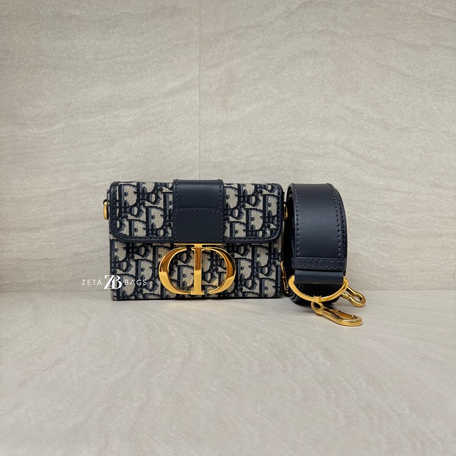 Dior  30 Montaigne Box Canvas Oblique Navy GHW