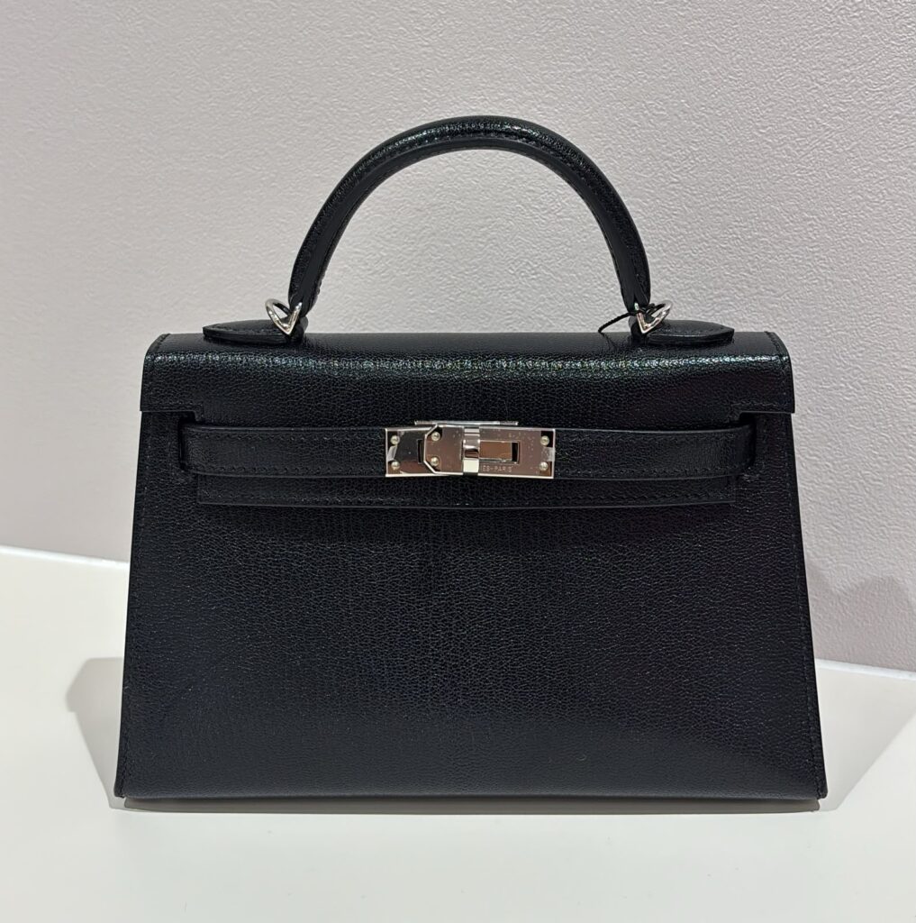 Hermes Kelly 20 Black Chevre PHW