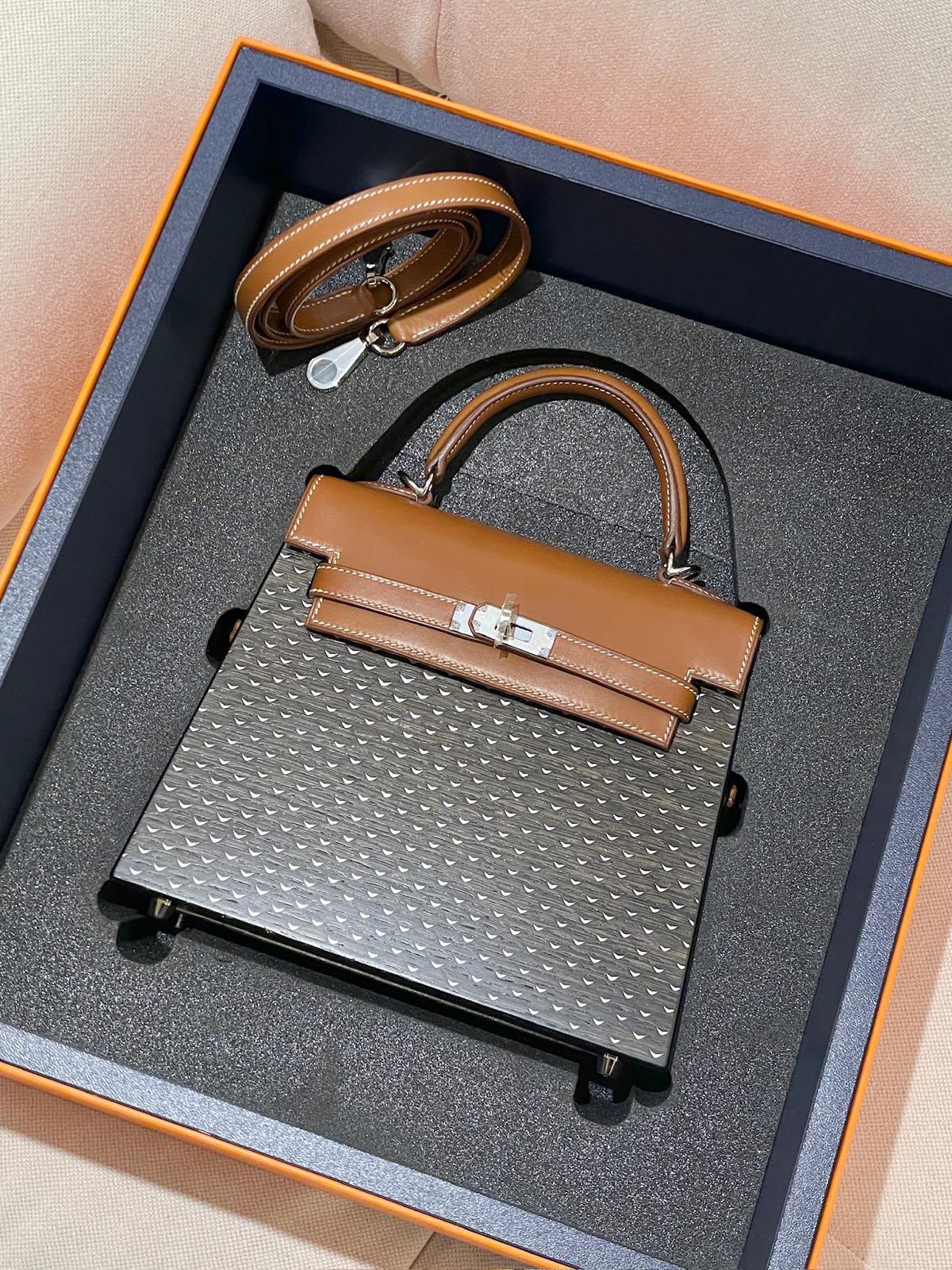 Hermes Kelly Wood PHW