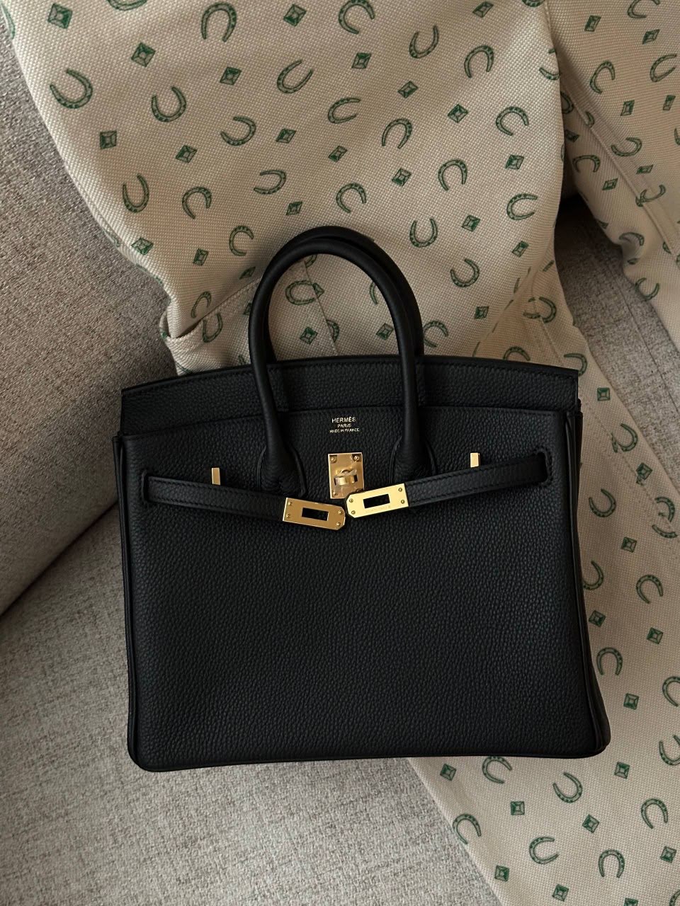 Hermes B25 Black Togo GHW