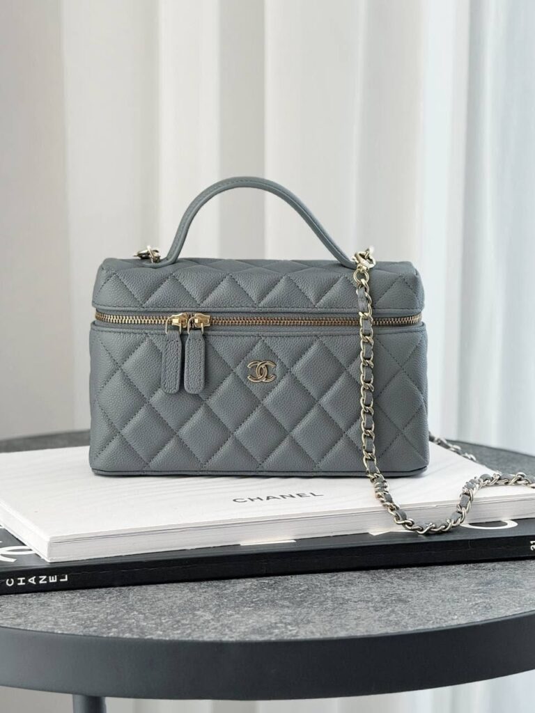 Chanel Vanity Clutch Caviar Grey GHW