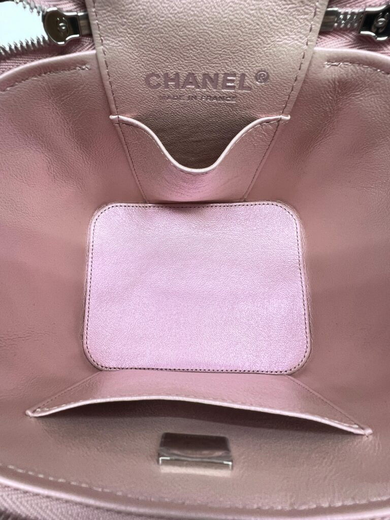 Chanel Vanity Case Iridescent Calfskin Pink Small SHW