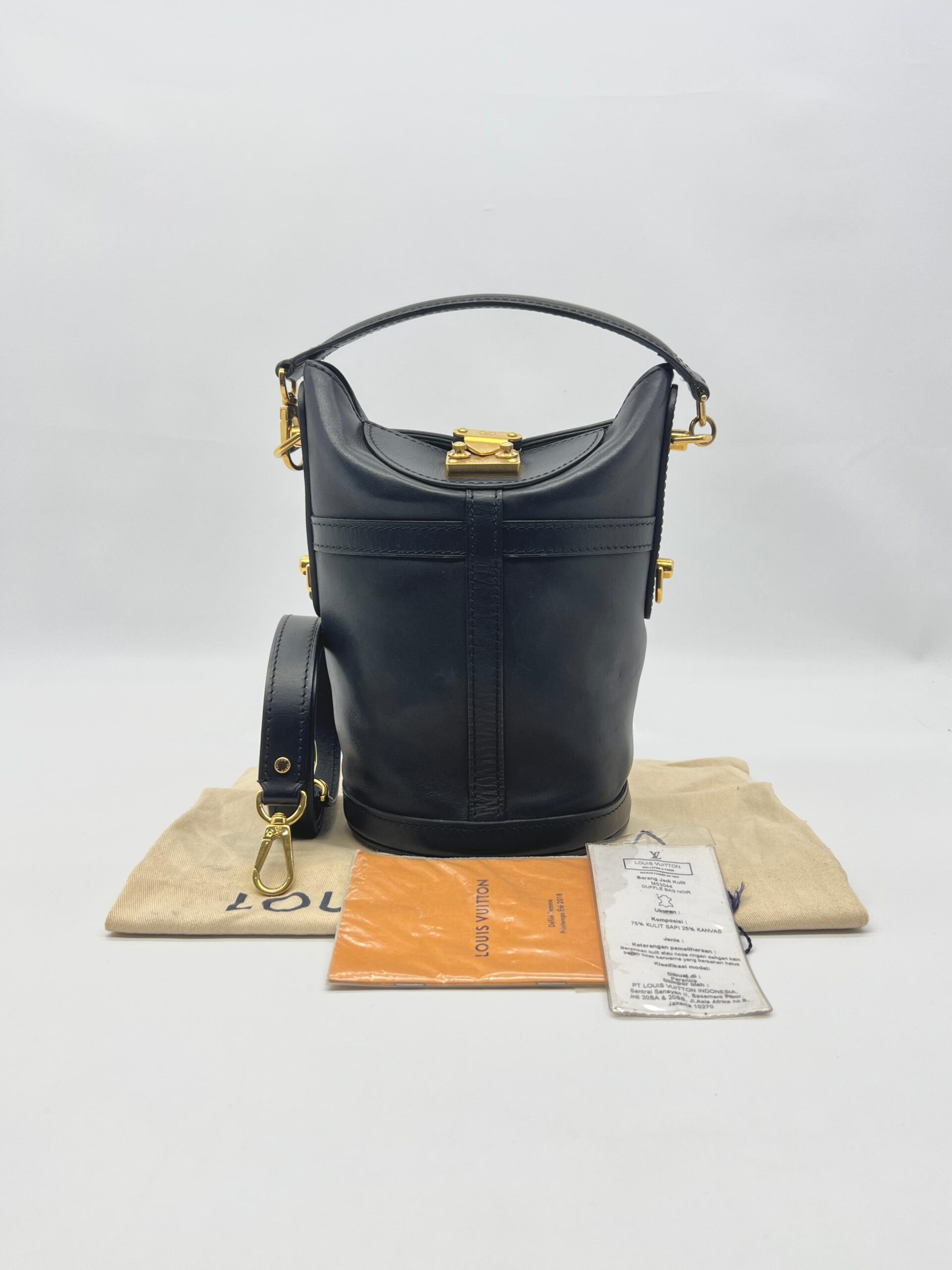 Louis Vuitton Duffle Bucket Noir