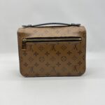 Louis Vuitton Metis Monogram Reverse