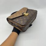 Louis Vuitton Metis Monogram Reverse