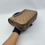 Louis Vuitton Metis Monogram Reverse