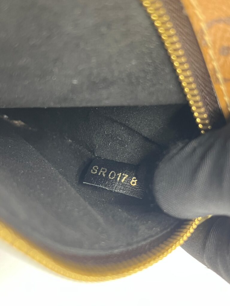 Louis Vuitton Metis Monogram Reverse