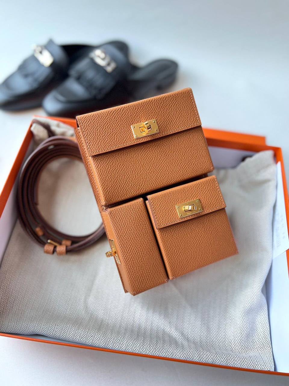 Hermes Kelly Multipocket To Go Gold Epsom GHW