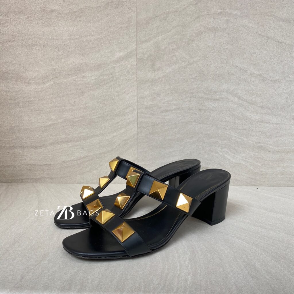 Valentino Roman Stud Chunky Black/Nero GHW